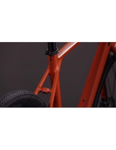 Cube Nulane Race 56cm röd/svart Cube Nulane Race 56cm röd/svart